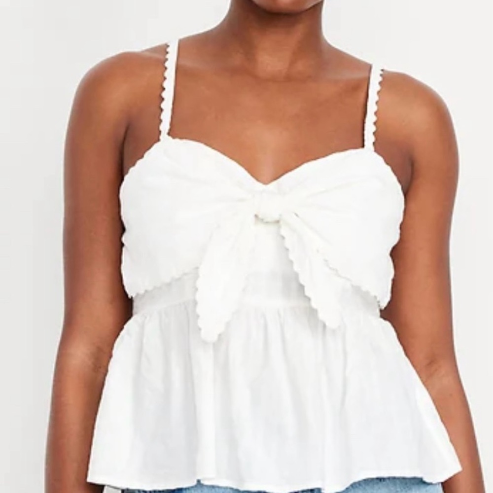 Old Navy White Scalloped Camisole with Bow